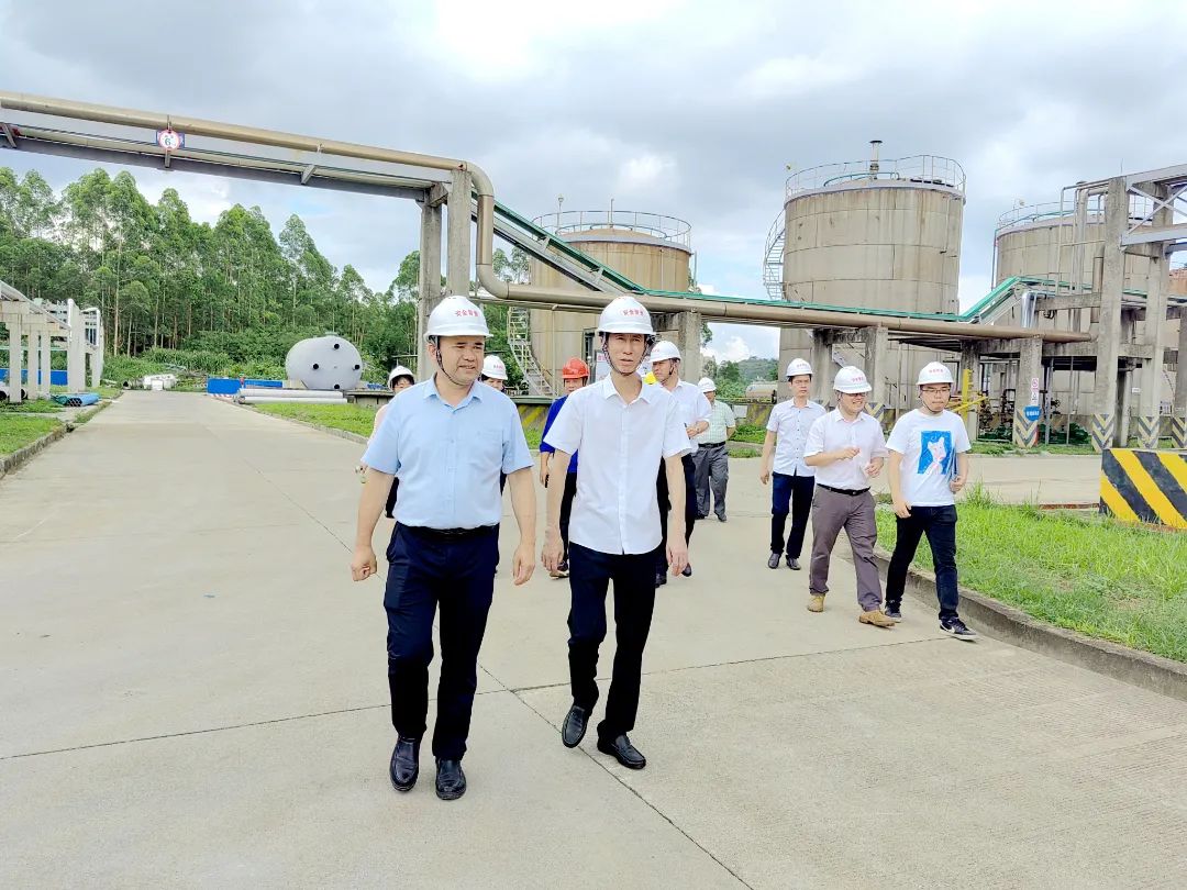 76f2c58b7b4491df373e1098b4576a0b.jpg 76f2c58b7b4491df373e1098b4576a0b.jpg