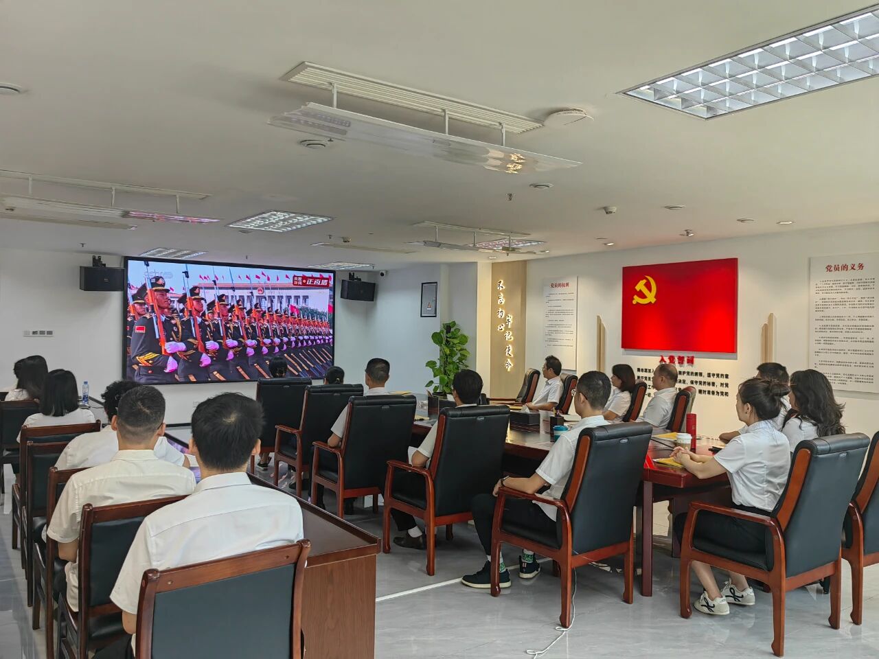 cc23d431d2fca90a8cb3b379e33a75ee.jpg cc23d431d2fca90a8cb3b379e33a75ee.jpg