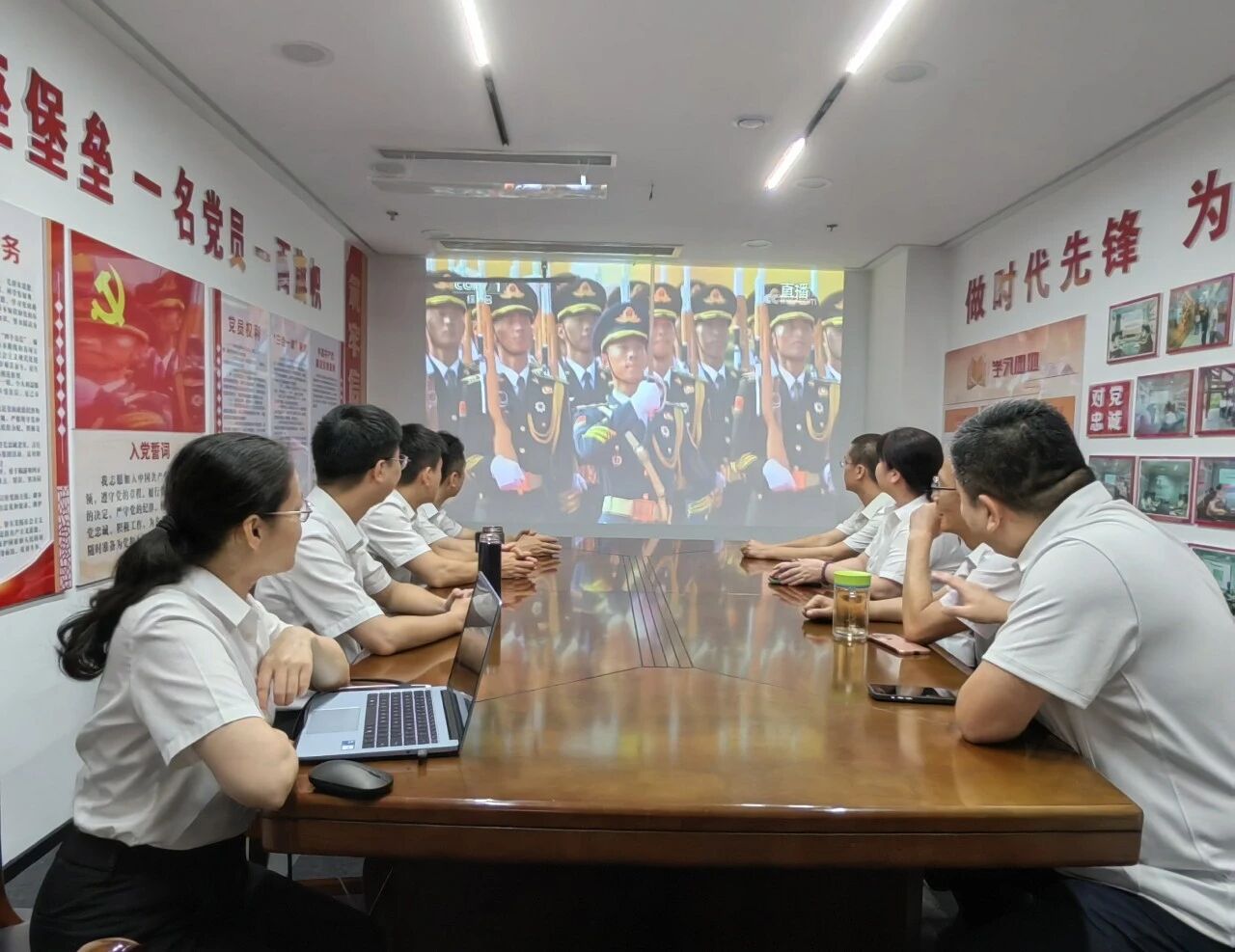 6cef56c5b8026511911396268b547dda.jpg 6cef56c5b8026511911396268b547dda.jpg